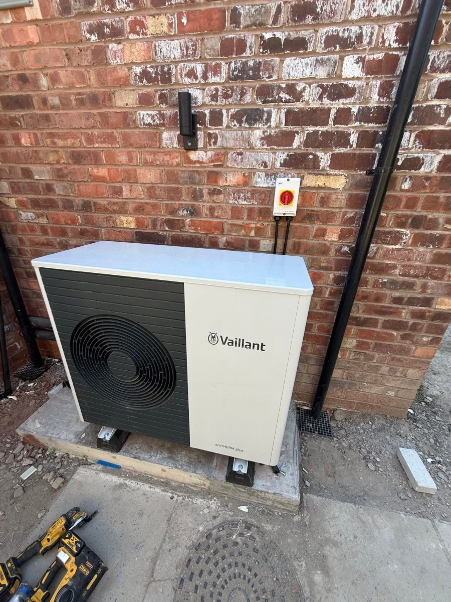 Heating Engineer: Image 1